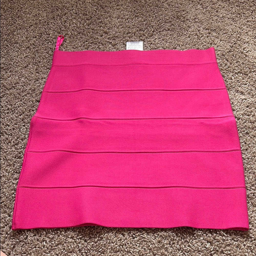 BCBGMaxAzria Pink Mini Ribbed Pencil Skirt